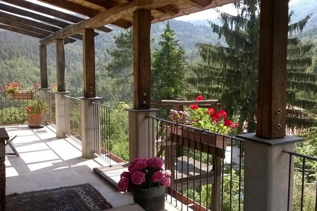 Carro Agriturismo Di Charme E Ristorante Stallato Il Filo Di Paglia מראה חיצוני תמונה