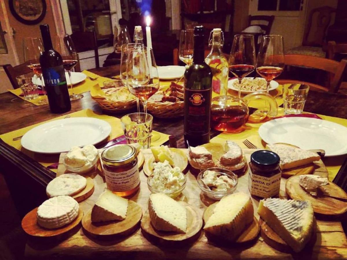 Carro Agriturismo Di Charme E Ristorante Stallato Il Filo Di Paglia מראה חיצוני תמונה