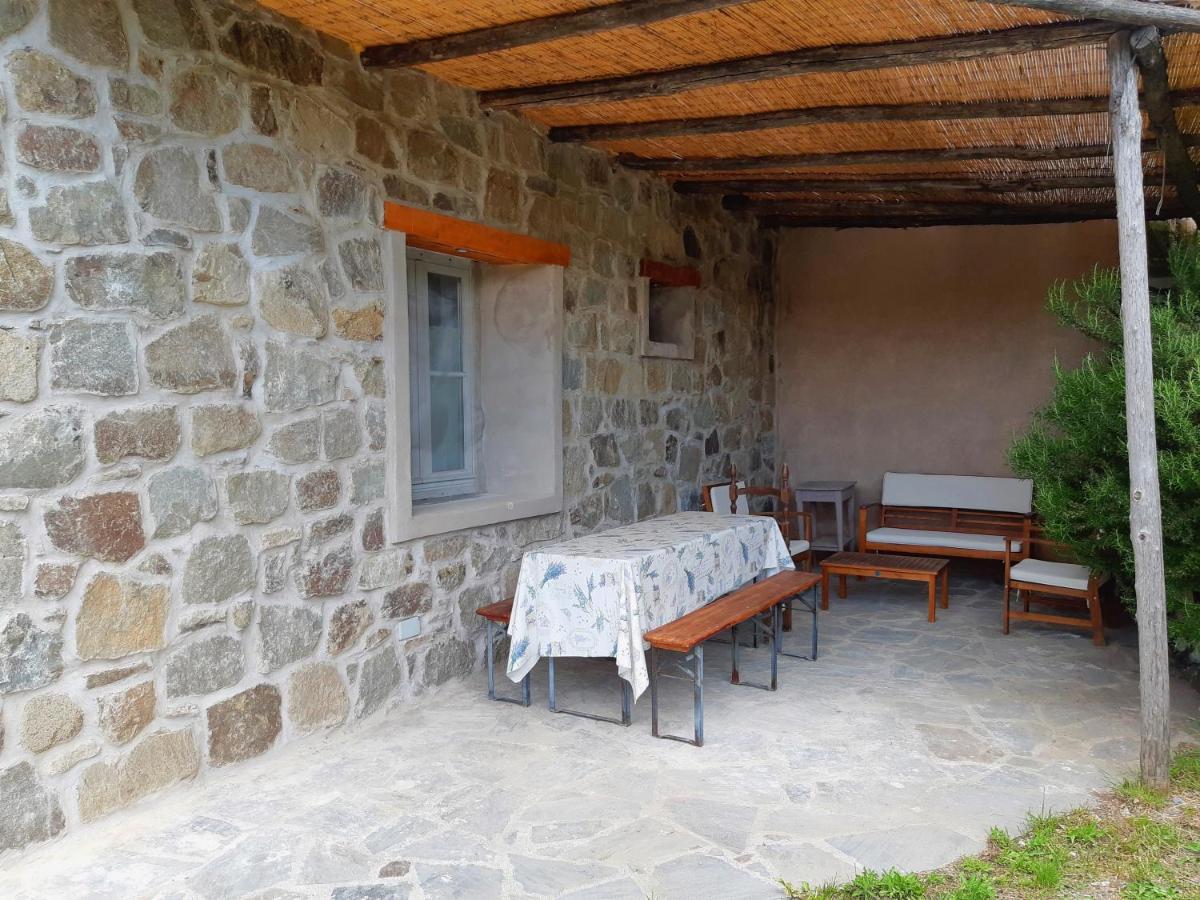Carro Agriturismo Di Charme E Ristorante Stallato Il Filo Di Paglia מראה חיצוני תמונה