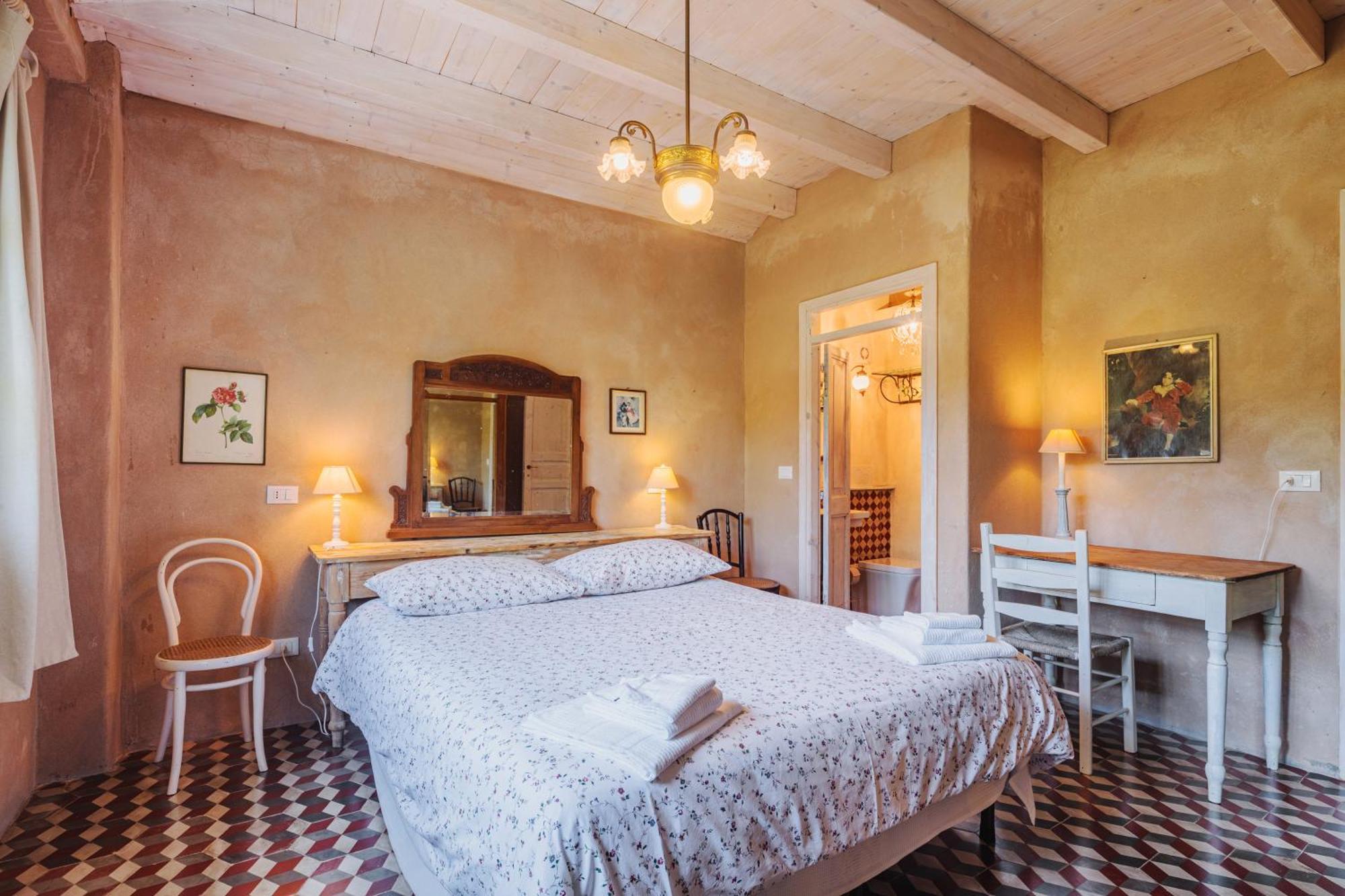 Carro Agriturismo Di Charme E Ristorante Stallato Il Filo Di Paglia מראה חיצוני תמונה